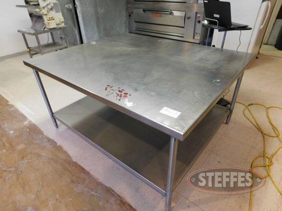 Stainless steel prep table_2.jpg